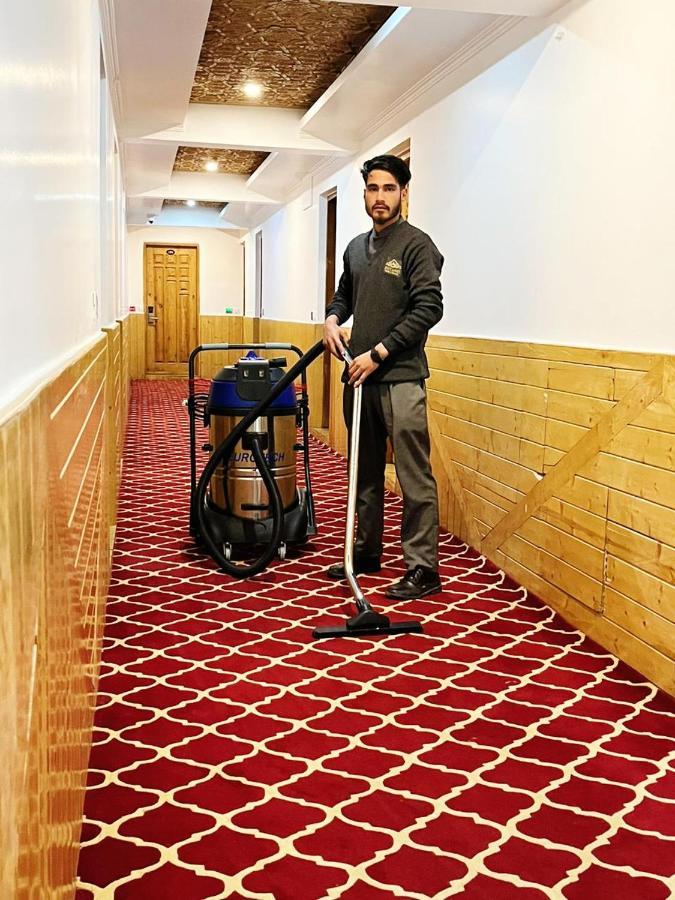 Hotel Sheen Srinagar  Luaran gambar