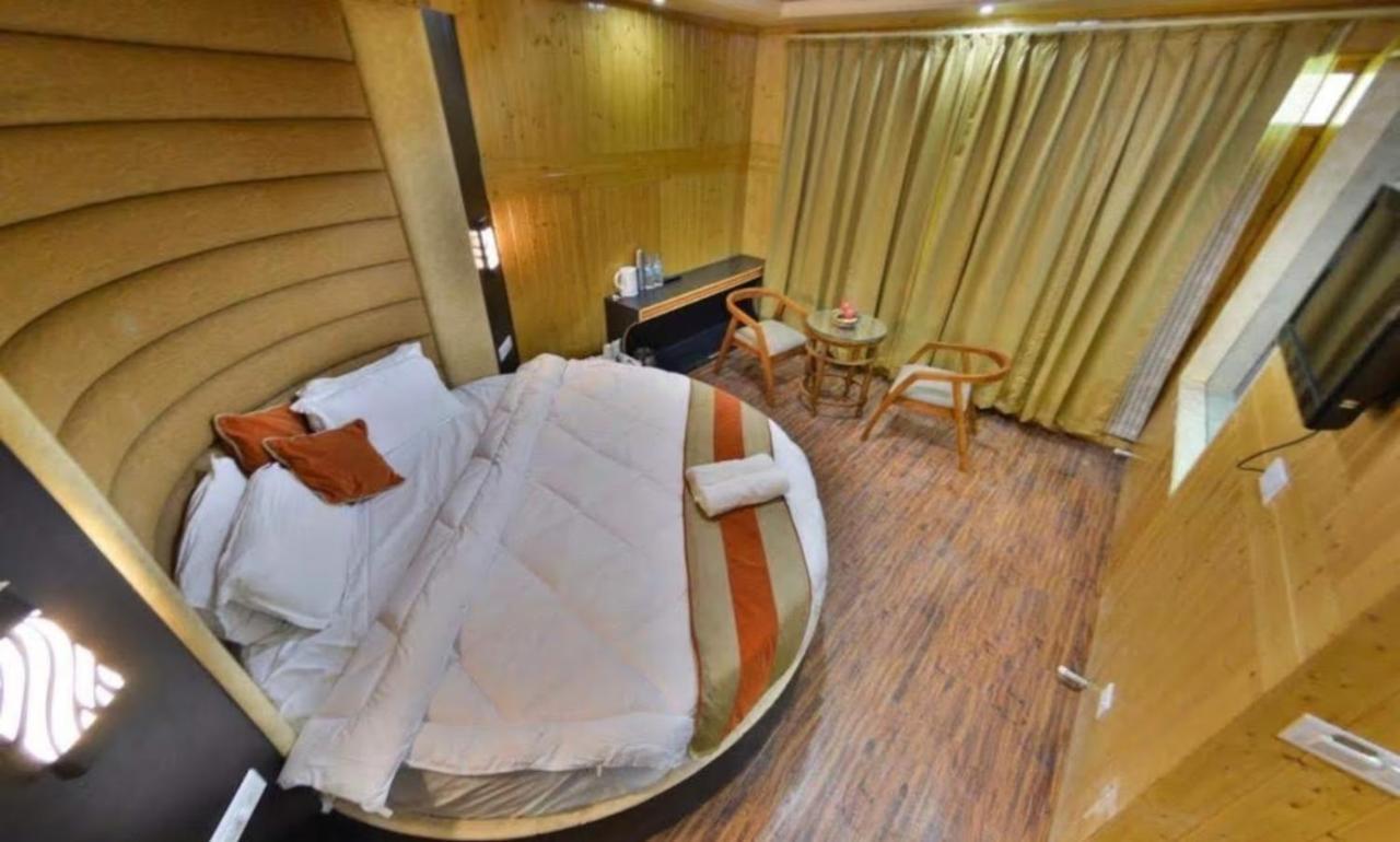 Hotel Sheen Srinagar  Luaran gambar